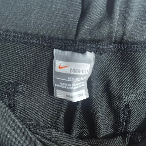 Nike Cargo Shorts Black and Pink Relaxed Fit Dance Parachute Pant - Picture 3 of 7